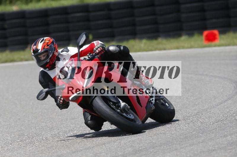 /27 12.06.2025 Ducati Schweiz Trackday Warmup  ADR/gruen-vert/ohne